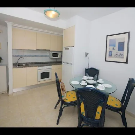Z-42C Frontal Sea Views, With Air Conditioning And Community Pool Apartamento *